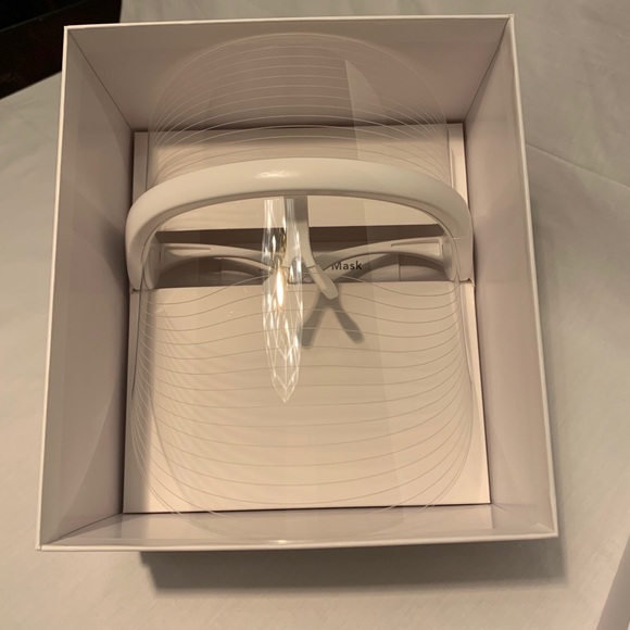 Light Face Mask - Picture 8 of 8